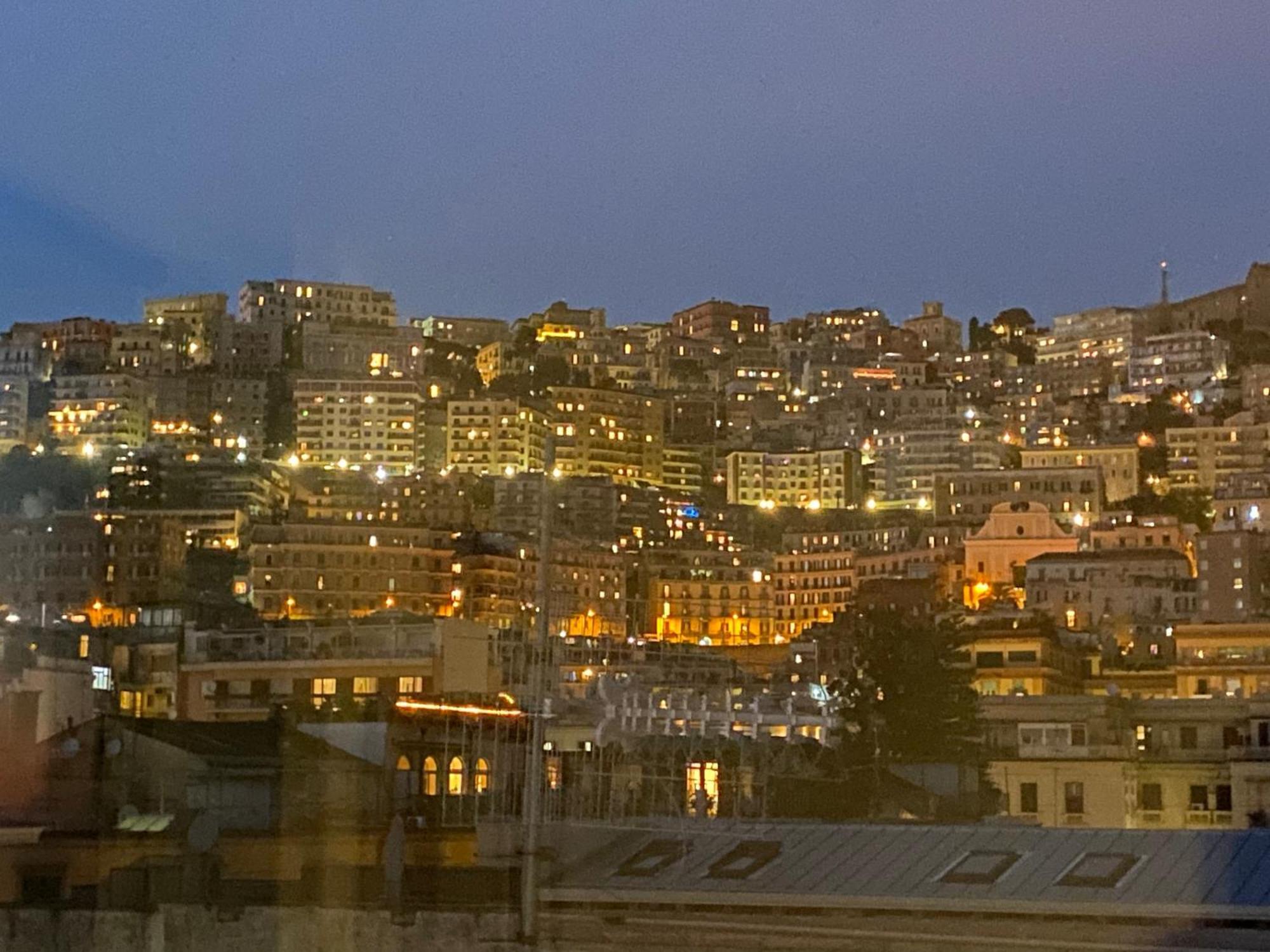 Apartmán La Casa Di Nettuno Neapol Exteriér fotografie